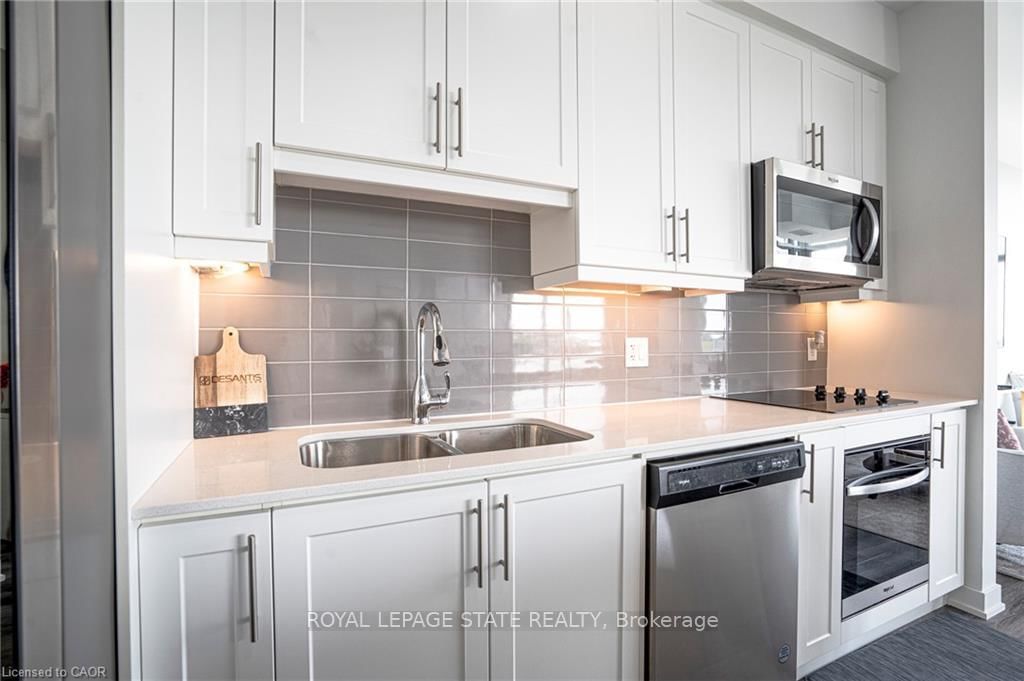 600 North Service Road, Unit 418 - Photo 6