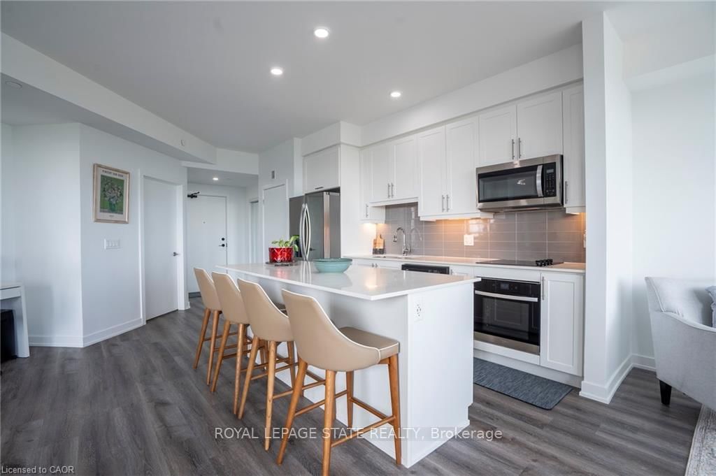 600 North Service Road, Unit 418 - Photo 8