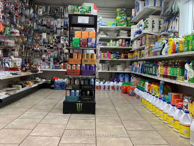 997 Cannon St, Hamilton, L8L 2H4 | Image 2