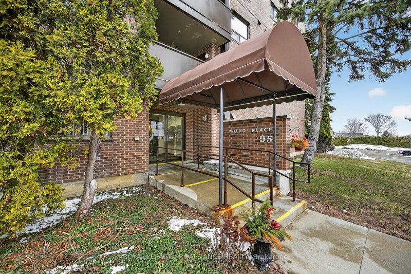 502 - 95 Windsor Dr, Brockville, K6V 3H7 | Image 3