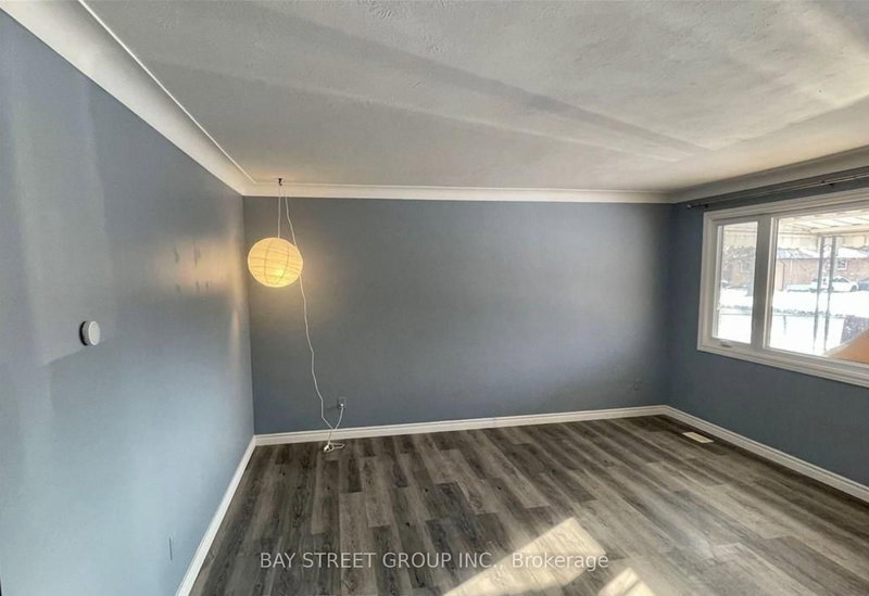 6852 HAGAR Ave, Niagara Falls, L2G 5M7 | Image 3