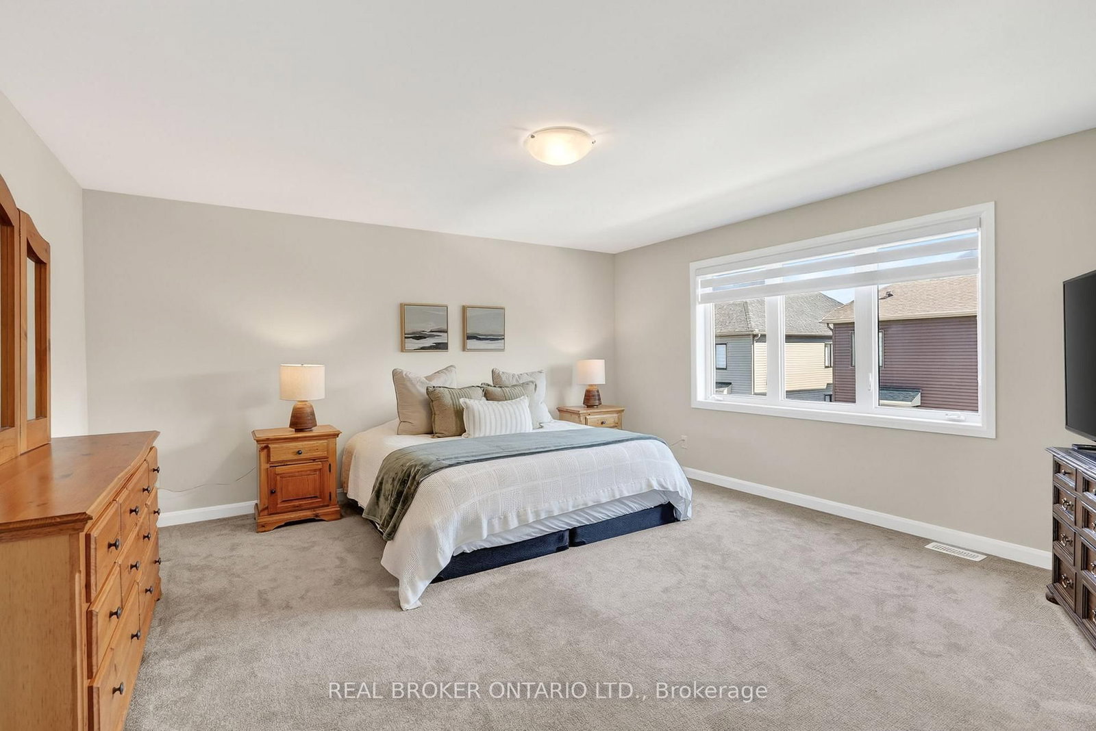 Detached House for sale at 548 Anchor Circle, Manotick, Ontario, K2B 7Z5 - Mahogany Community - MLS: X12980536