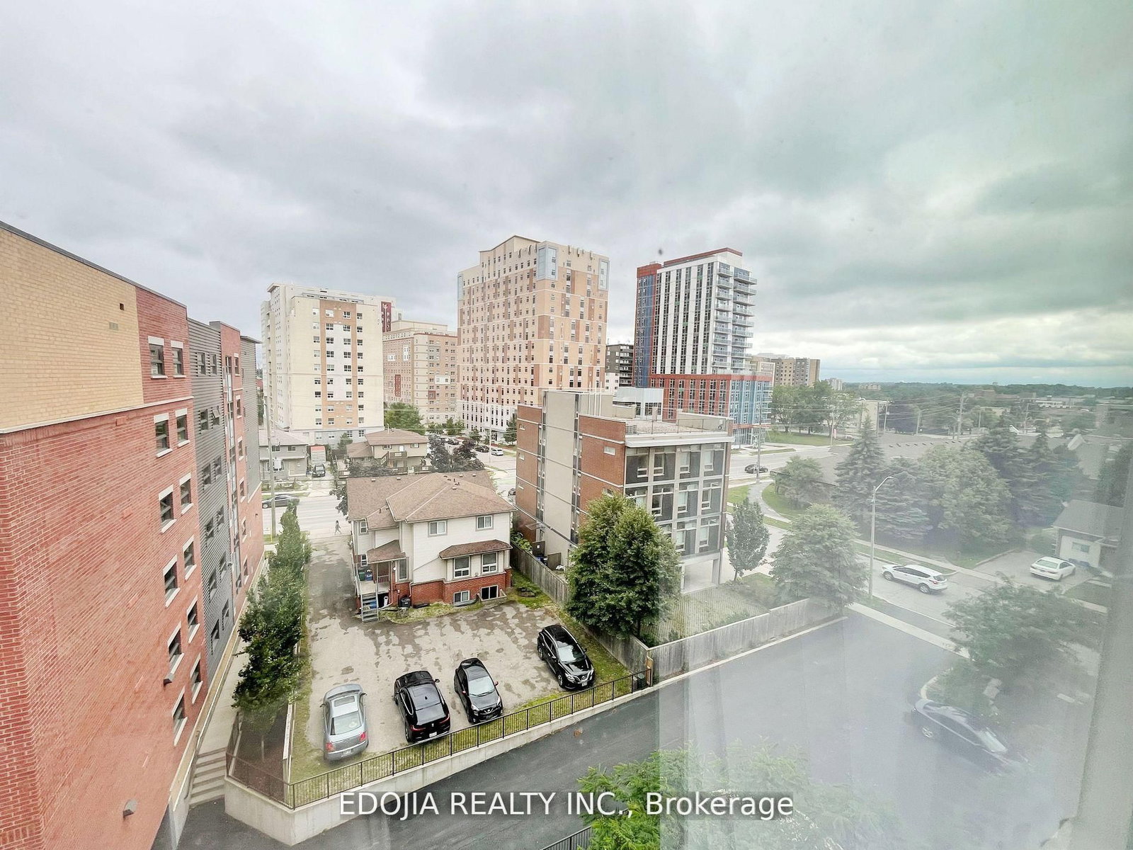 246 Lester Street, Unit 608 - Photo 10