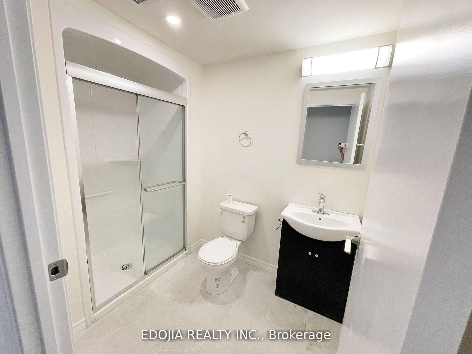 246 Lester Street, Unit 608 - Photo 6