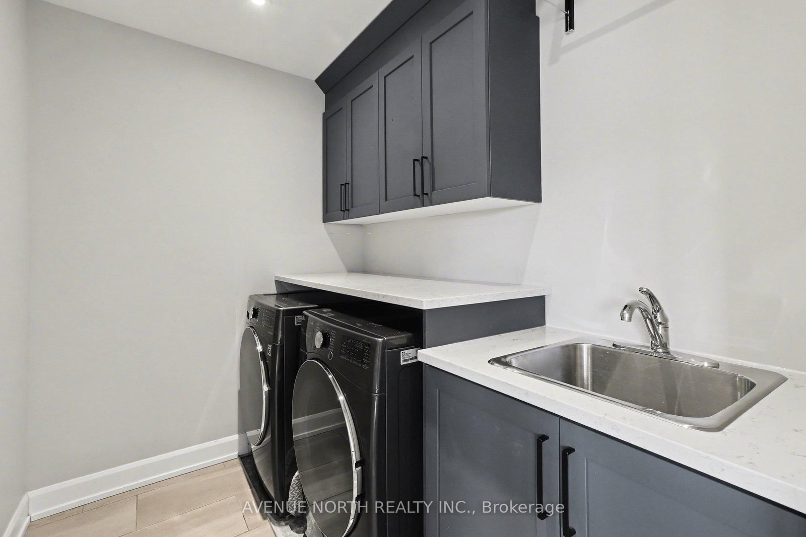 Detached House for sale at 668 Geneva Crescent, Russell, Ontario, K0A 1W0 - Embrun - MLS: X12980784