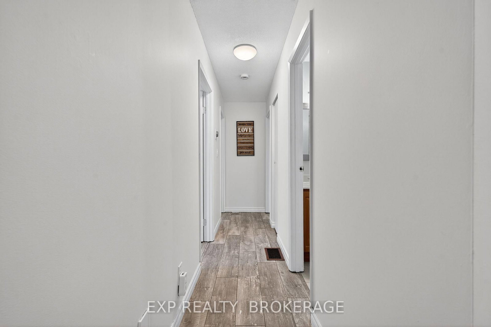 753 RIDLEY Drive • Kingston, ON photo 12