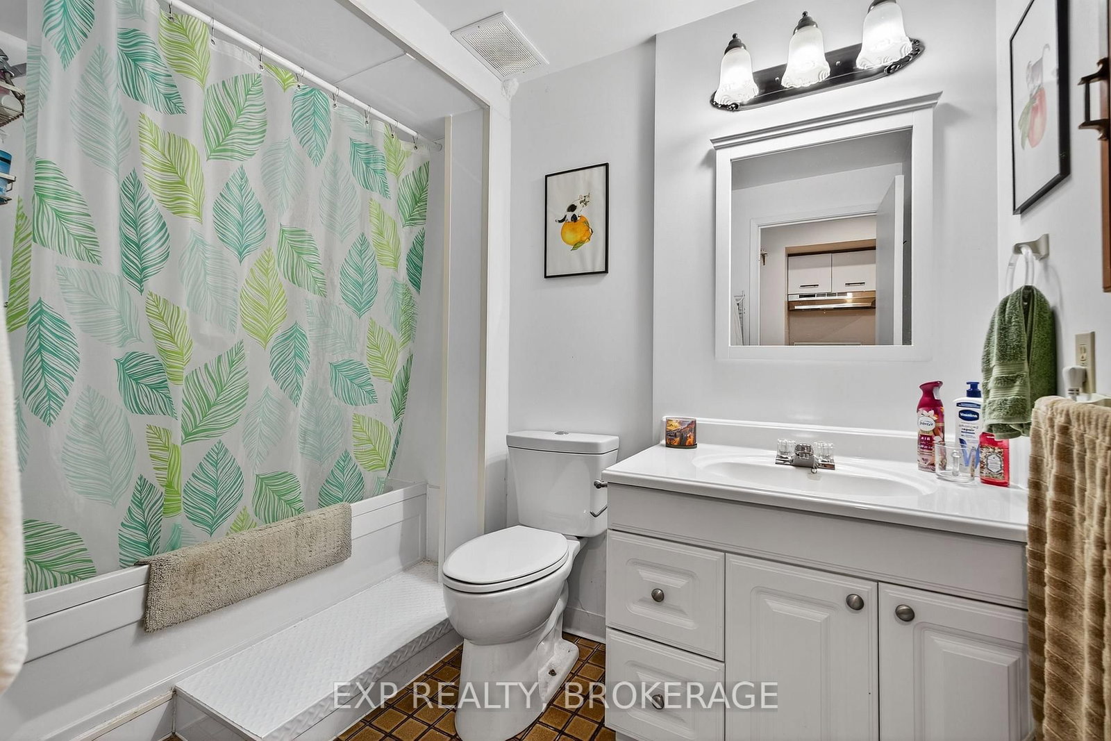 753 RIDLEY Drive • Kingston, ON photo 16