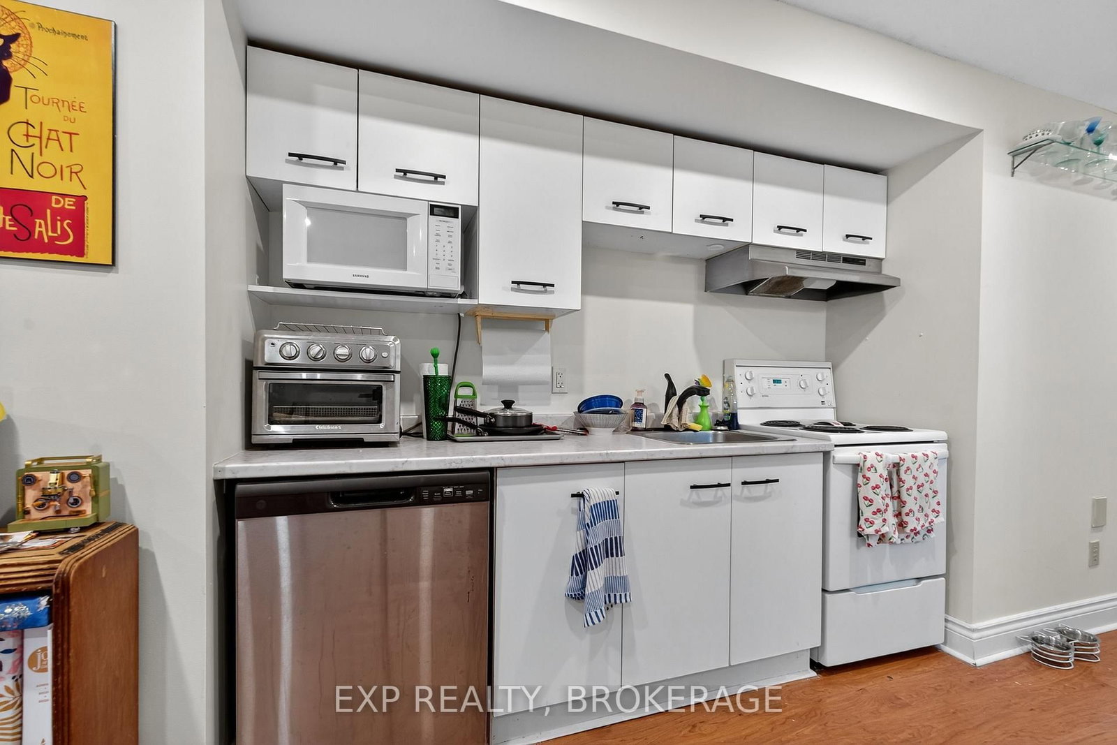 753 RIDLEY Drive • Kingston, ON photo 22