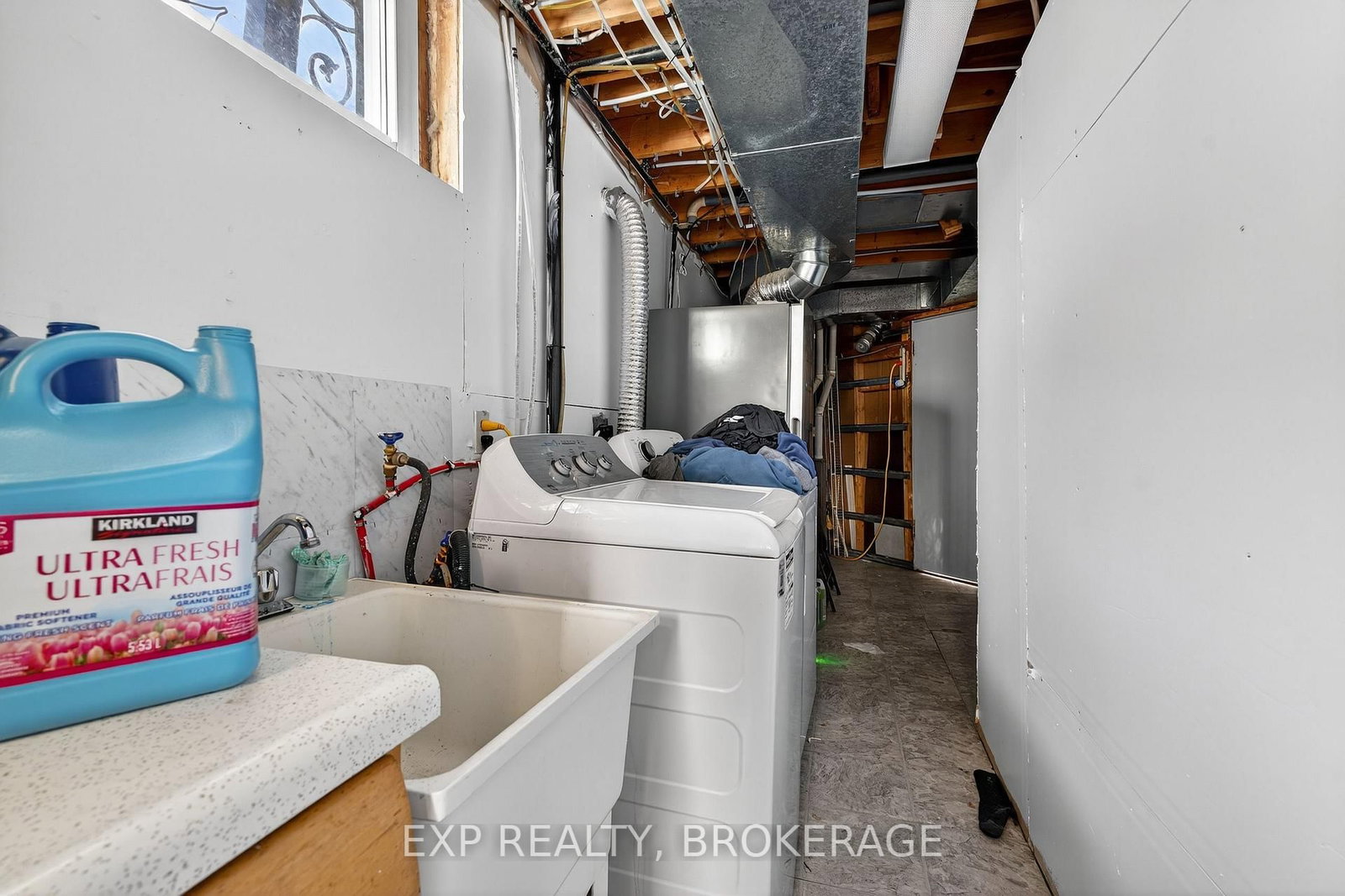 753 RIDLEY Drive • Kingston, ON photo 25