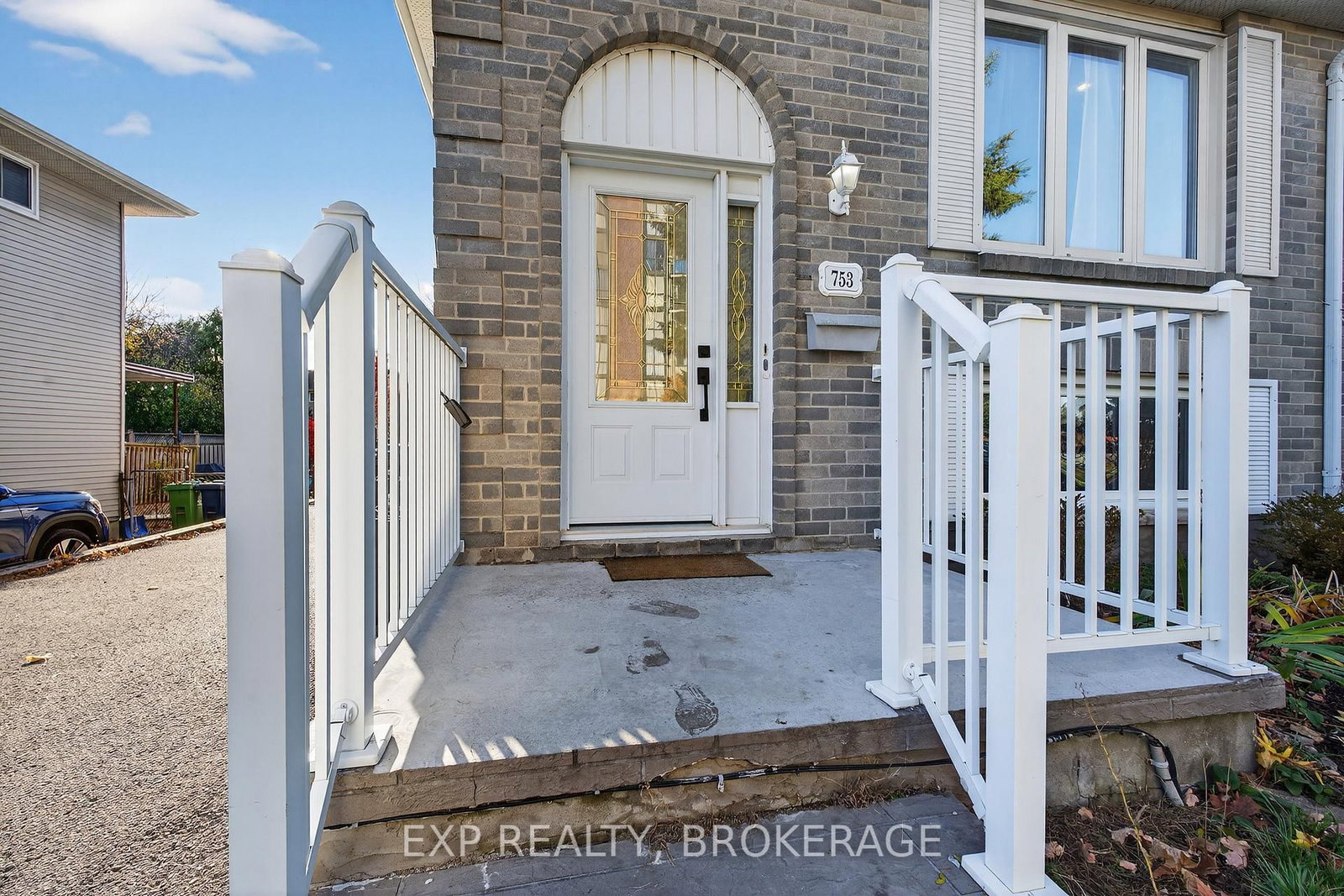 753 RIDLEY Drive • Kingston, ON photo 3