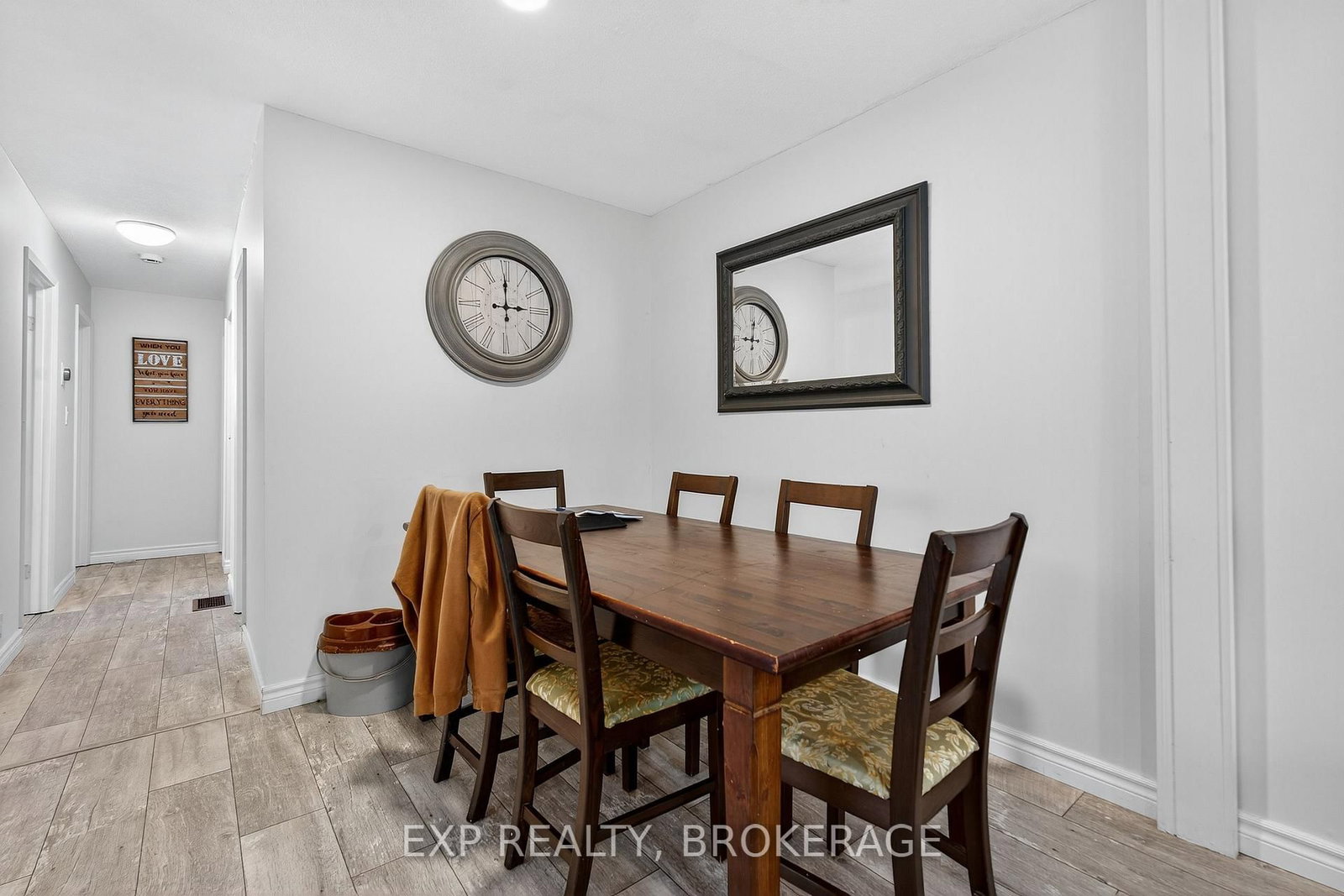753 RIDLEY Drive • Kingston, ON photo 6