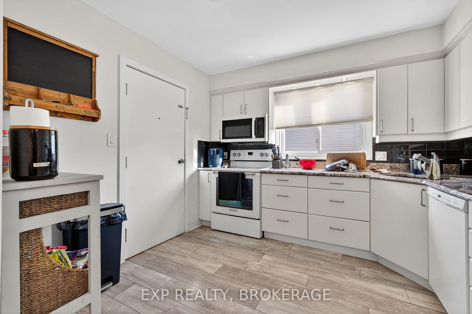 753 RIDLEY Drive • Kingston, ON photo 9