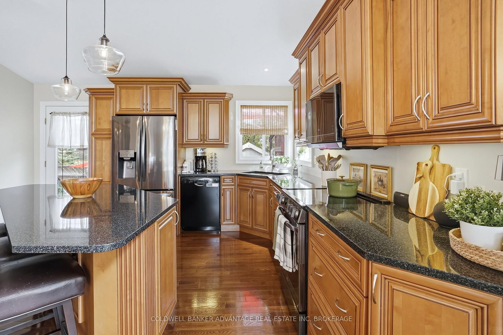 Detached House for sale at 9 Bacon Lane, Pelham, Ontario, L3E 0P5 - Fonthill - MLS: X12980868