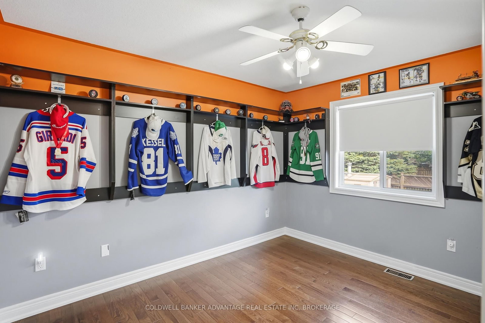 Detached House for sale at 9 Bacon Lane, Pelham, Ontario, L3E 0P5 - Fonthill - MLS: X12980868