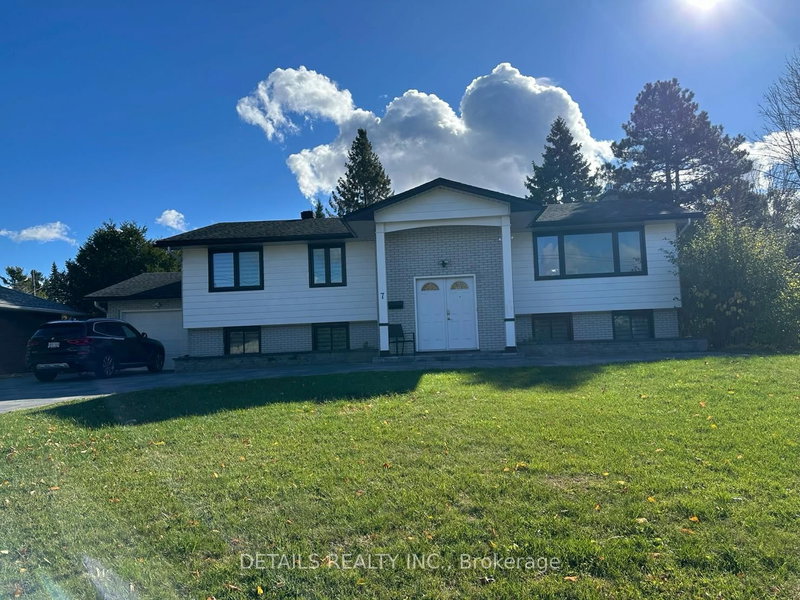 7 Kerry Cres, Ottawa, Ontario