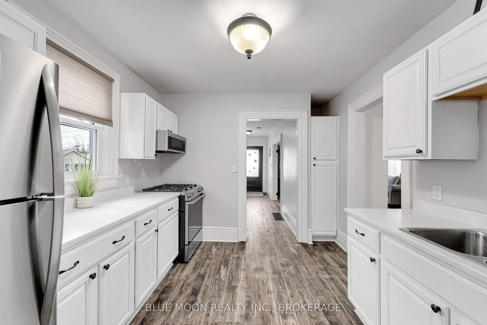 101 BRIDGE Street E - Photo 13