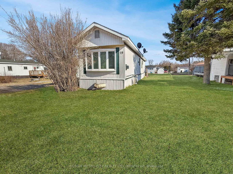 home for sale on 19 MELISSA Lane