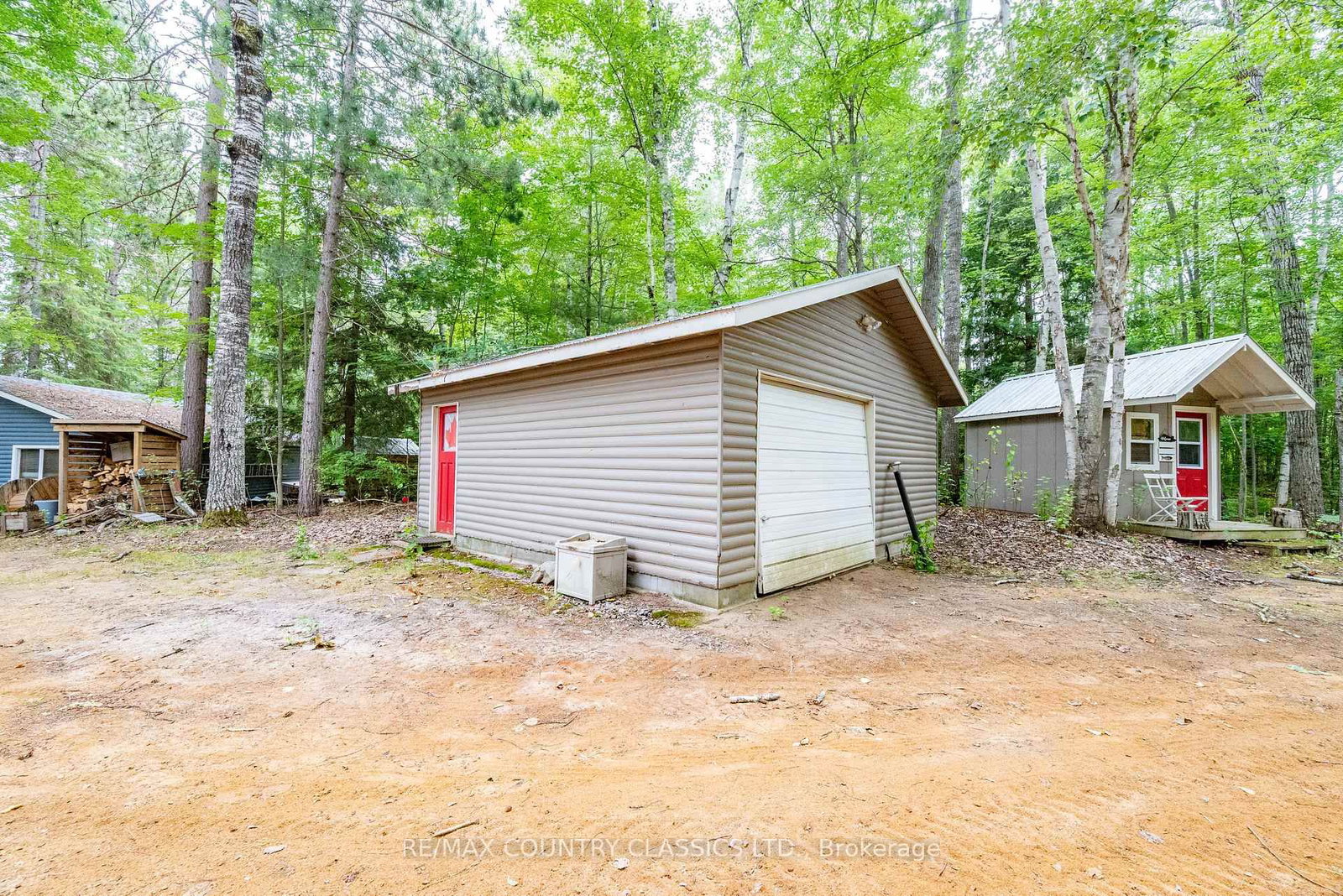1258 Kamaniskeg Lake Road • Combermere, ON photo 24