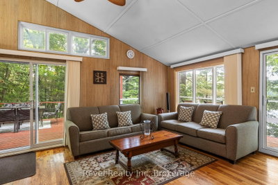 1096 Cowan Park Road — photo 6