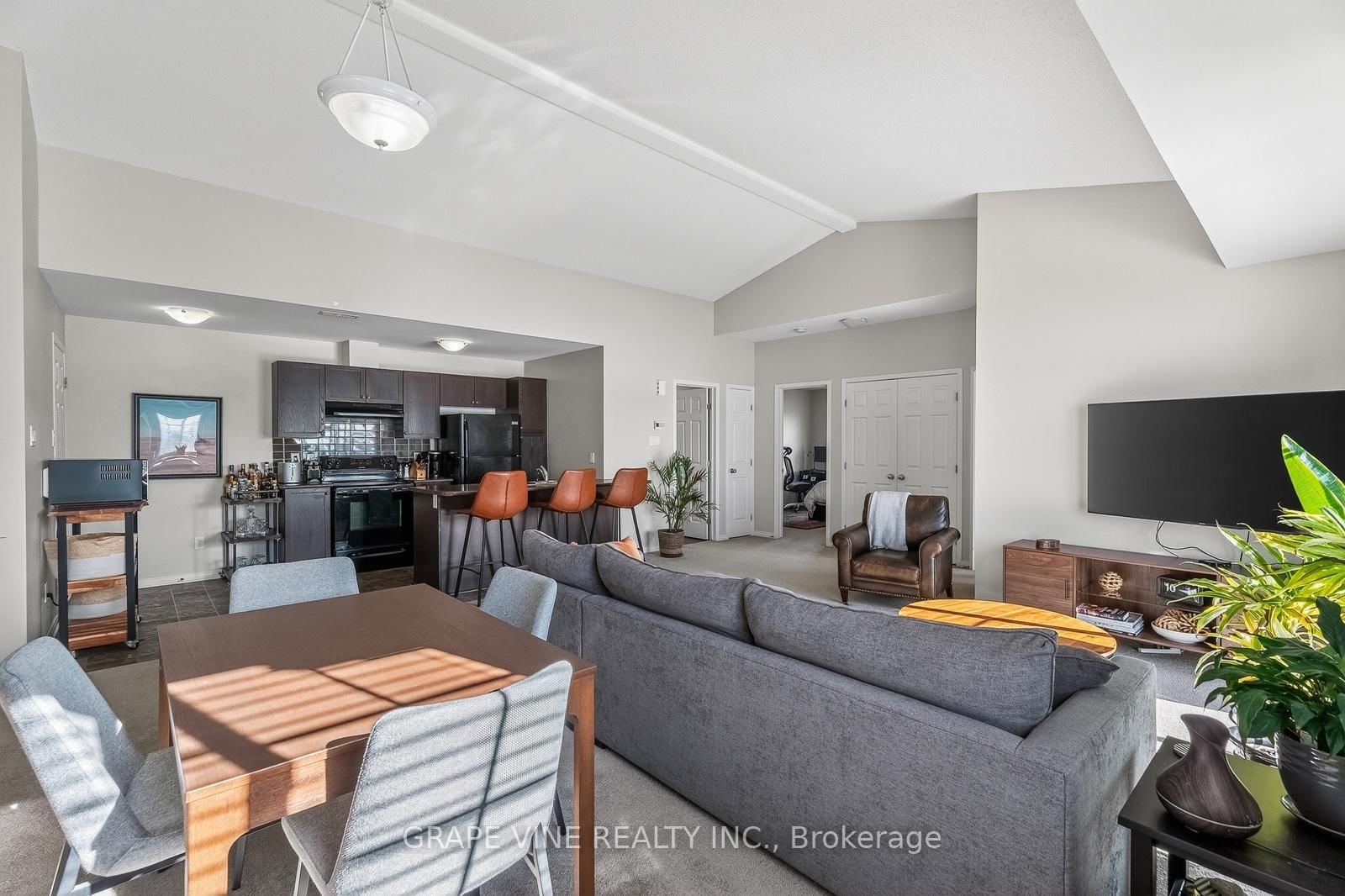 104 ARTESA Private, Unit F - Photo 23