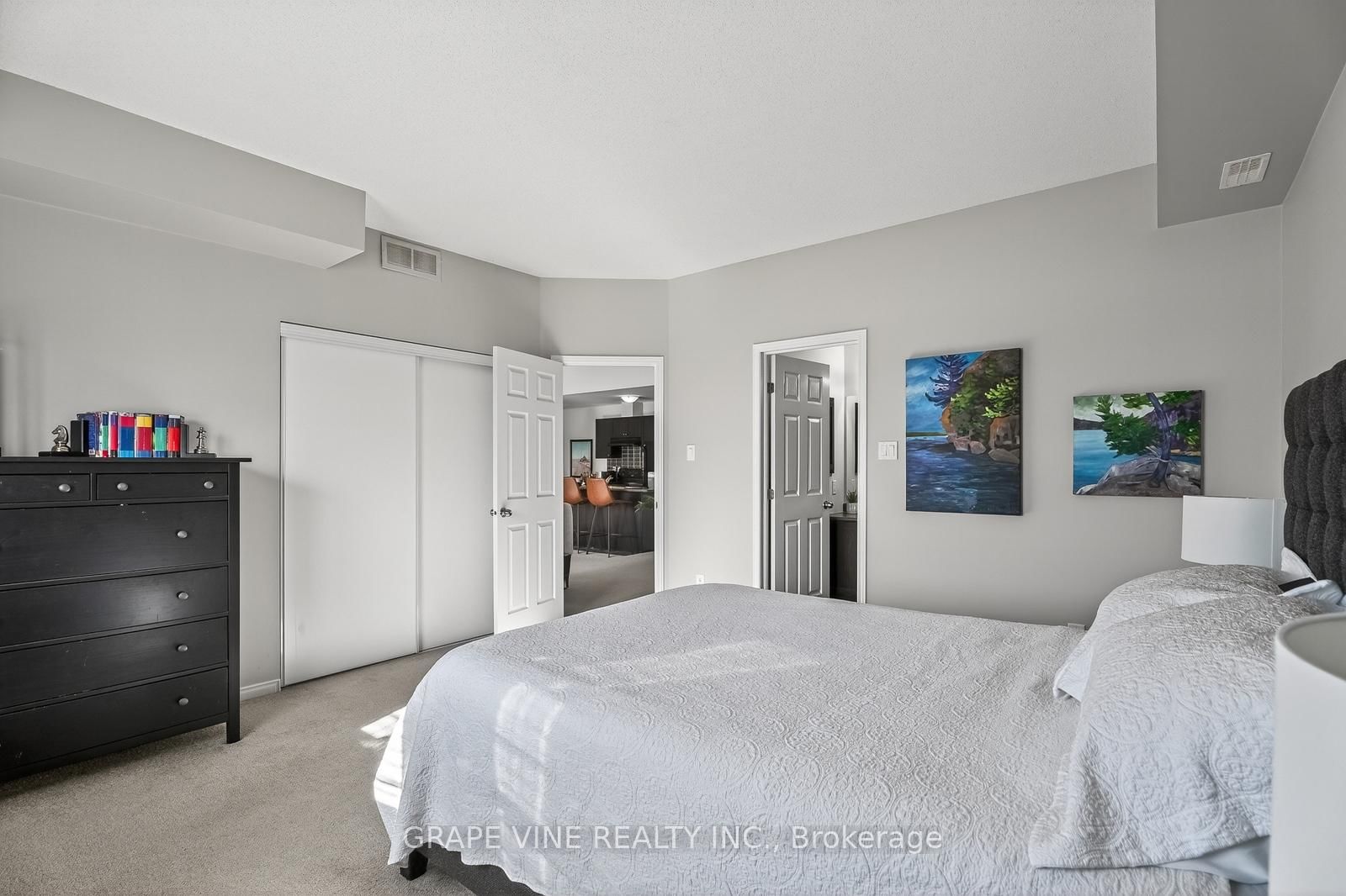 104 ARTESA Private • #F • Ottawa, ON photo 28