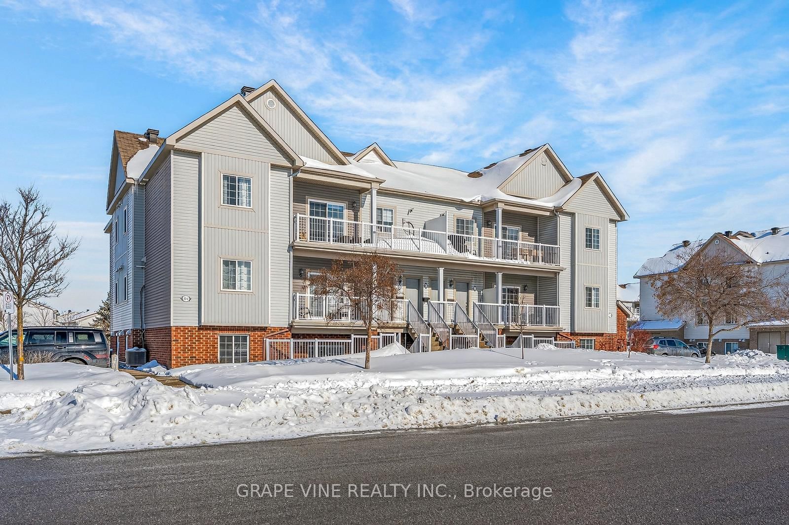 104 ARTESA Private, Unit F - Photo 5