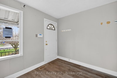 15 Vera Street • St. Catharines, ON photo 4