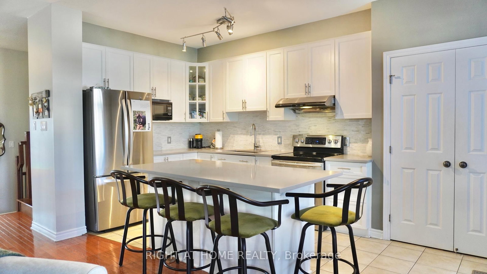 Townhouse for sale at D-29 Cresthaven Drive, Ottawa, Ontario, K2G 6T8 - Barrhaven East - MLS: X12981108