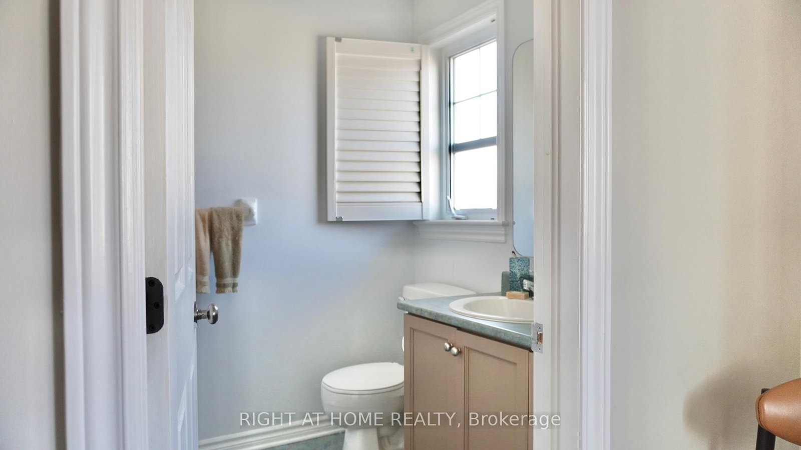 Townhouse for sale at D-29 Cresthaven Drive, Ottawa, Ontario, K2G 6T8 - Barrhaven East - MLS: X12981108