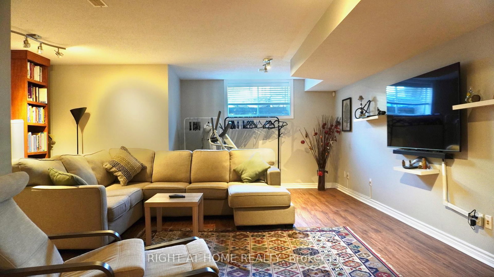 Townhouse for sale at D-29 Cresthaven Drive, Ottawa, Ontario, K2G 6T8 - Barrhaven East - MLS: X12981108