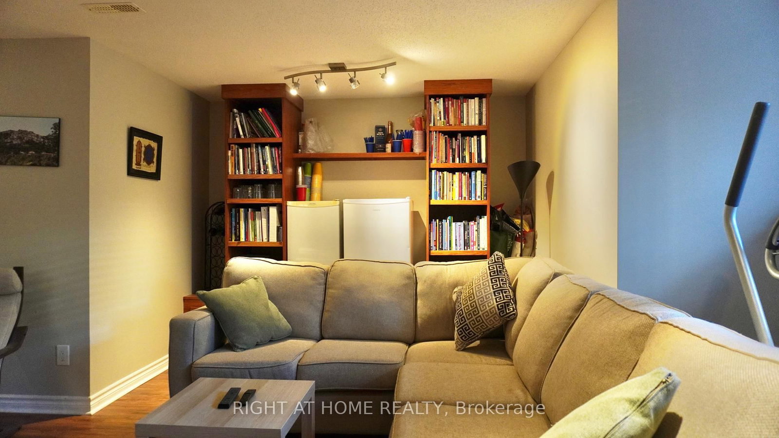 Townhouse for sale at D-29 Cresthaven Drive, Ottawa, Ontario, K2G 6T8 - Barrhaven East - MLS: X12981108