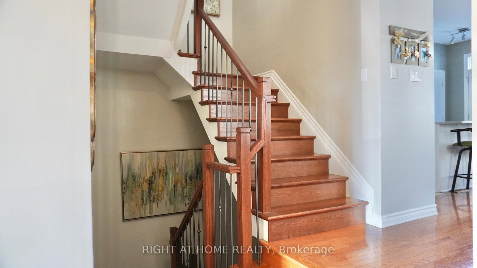 Townhouse for sale at D-29 Cresthaven Drive, Ottawa, Ontario, K2G 6T8 - Barrhaven East - MLS: X12981108