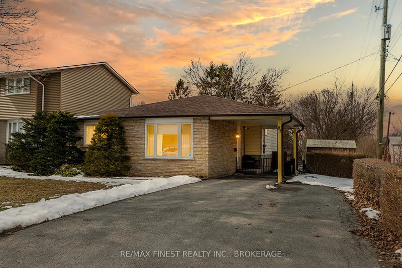 home for sale on 87 Old Oak Road