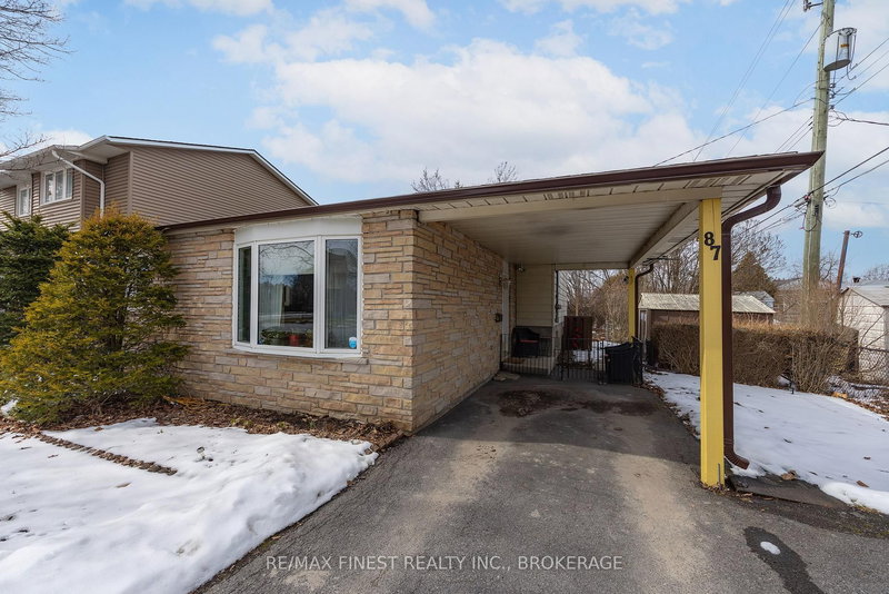 87 Old Oak Rd, Kingston, K7M 6X2 | Image 3