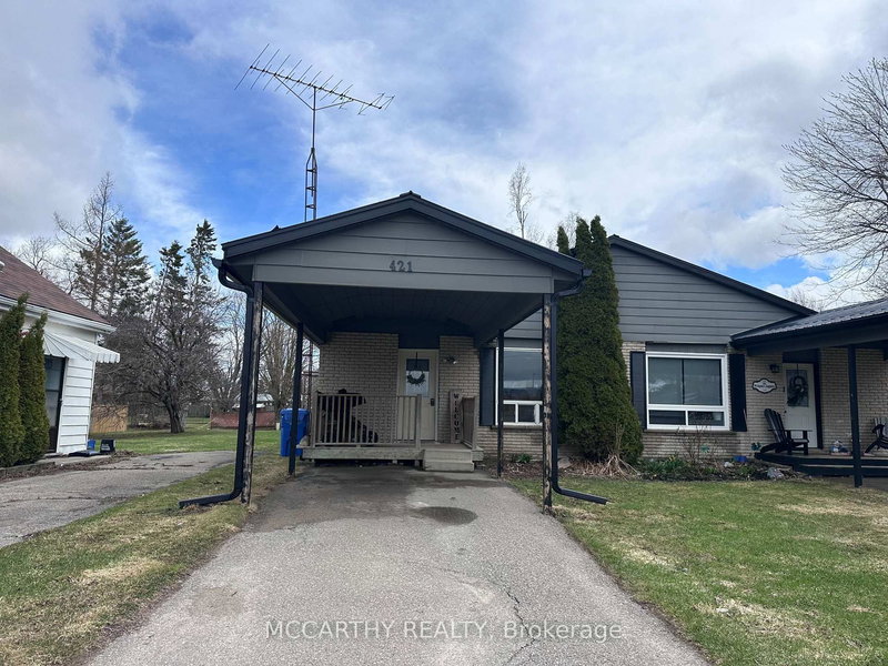 home for sale on 421 Victoria Street