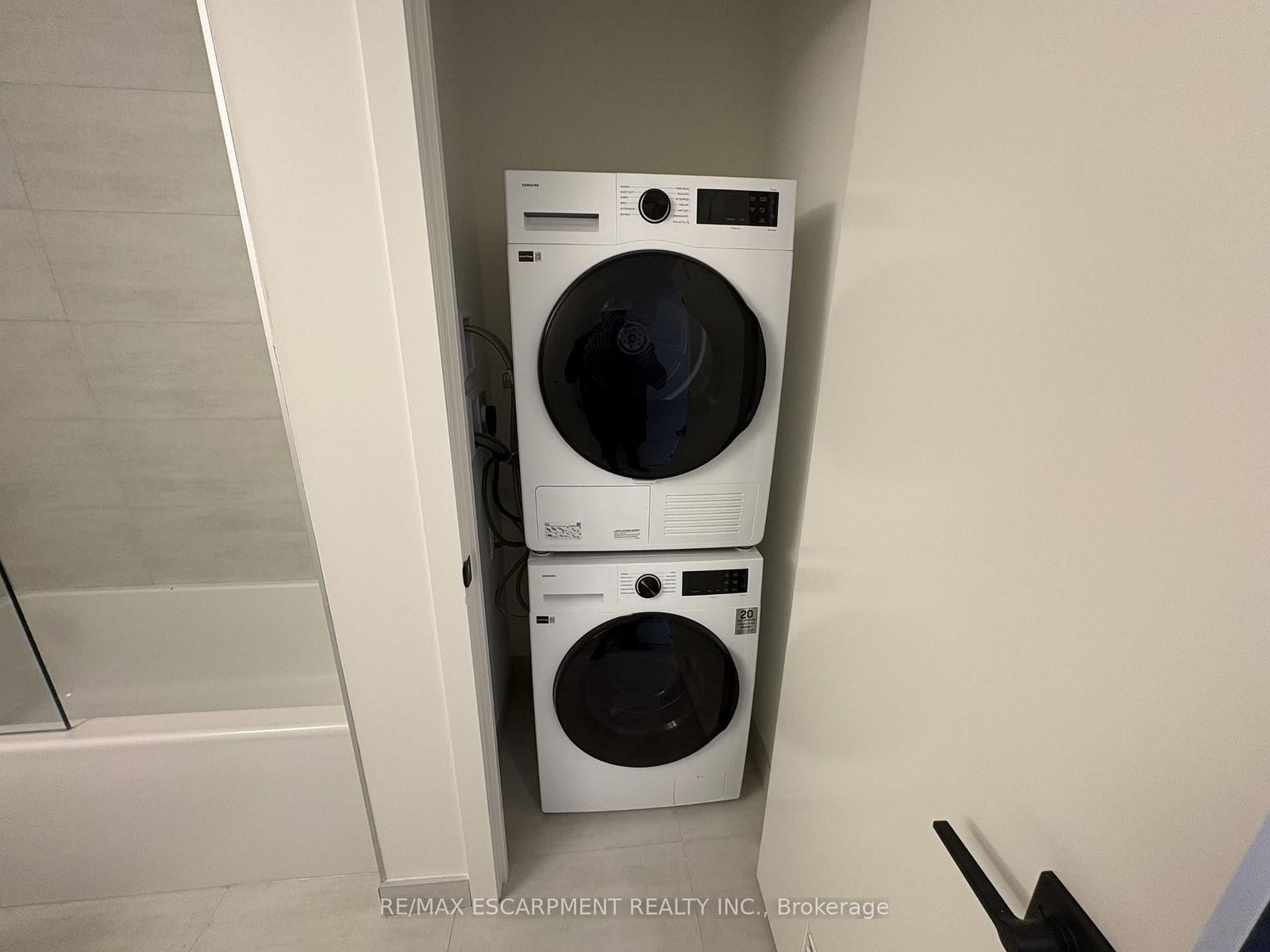 33 Erie Avenue, Unit 307 - Photo 10