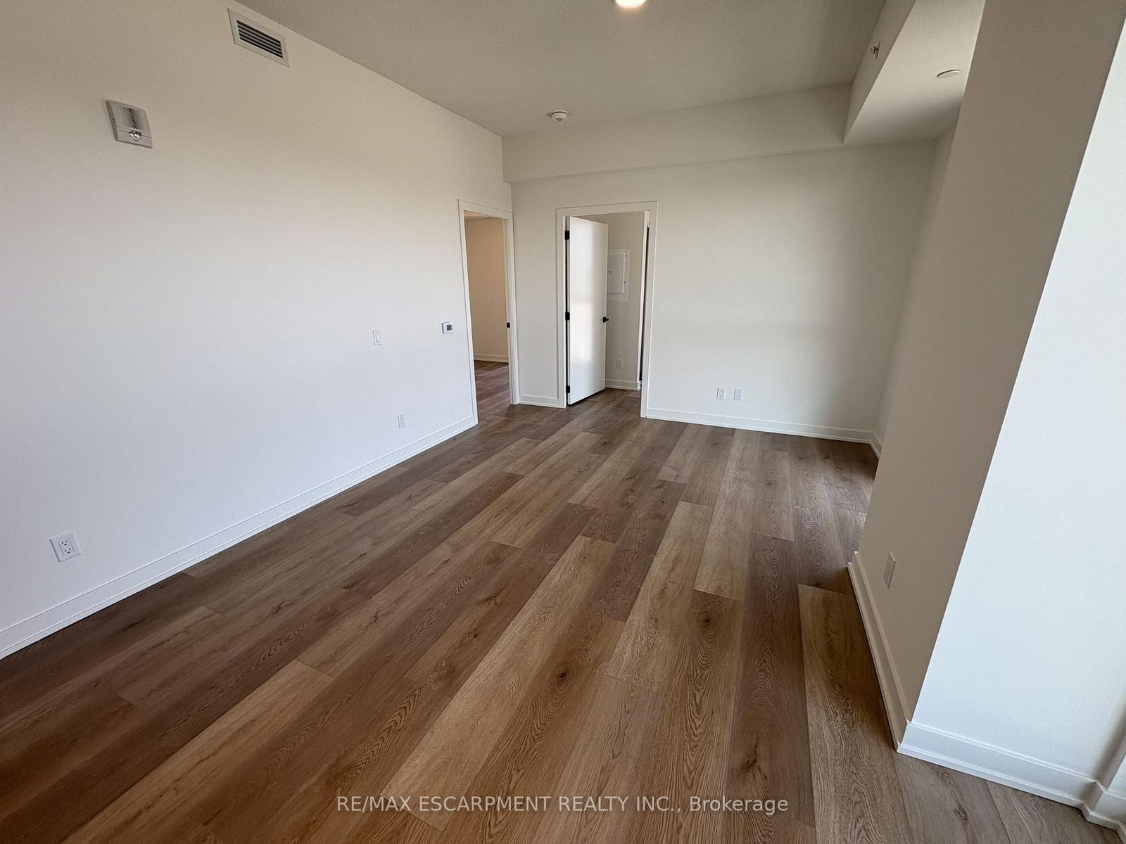 33 Erie Avenue, Unit 307 - Photo 3