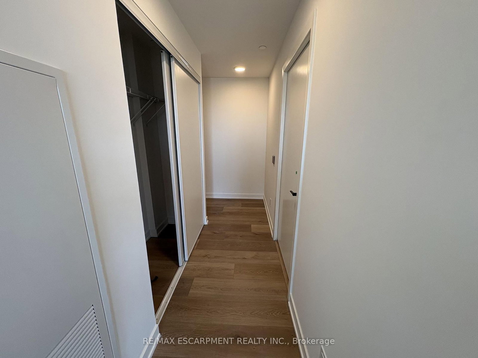 33 Erie Avenue, Unit 307 - Photo 5