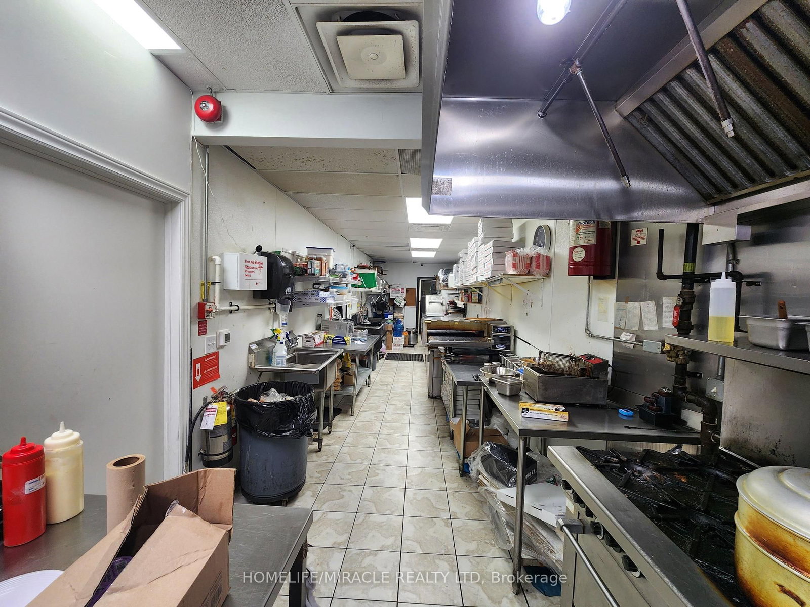 239 Weber Street N - Photo 5