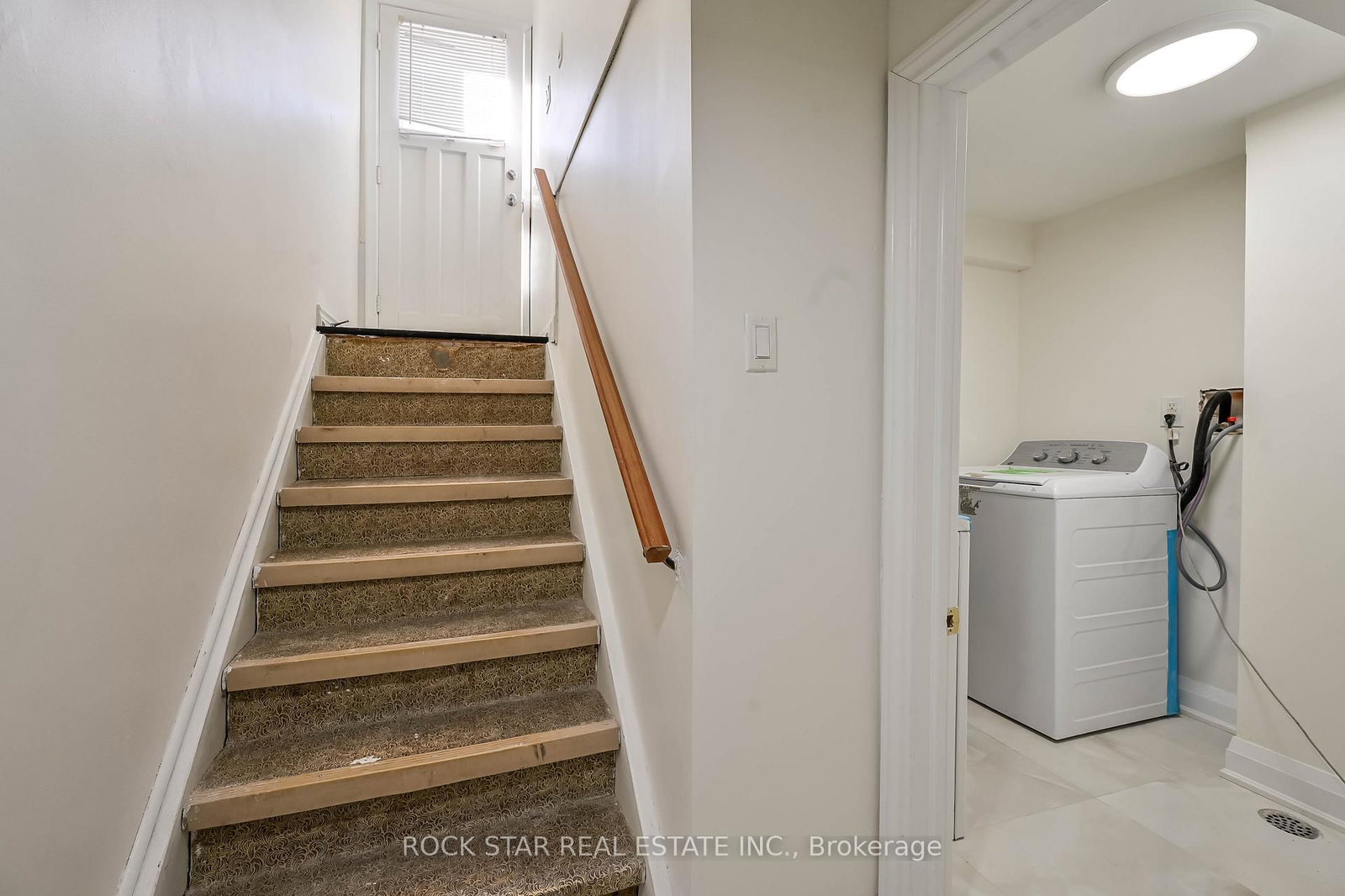 Detached House for sale at 76 Terrace Drive, Hamilton, Ontario, L9A 2Y6 - Balfour - MLS: X12981376