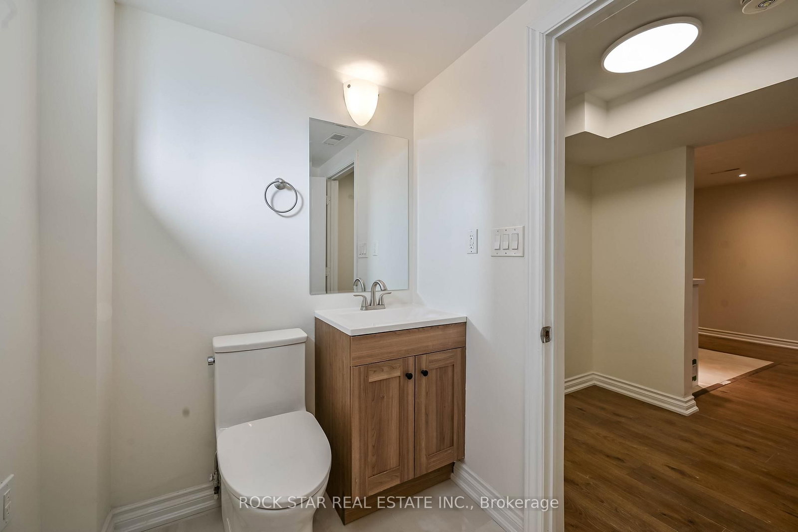 Detached House for sale at 76 Terrace Drive, Hamilton, Ontario, L9A 2Y6 - Balfour - MLS: X12981376