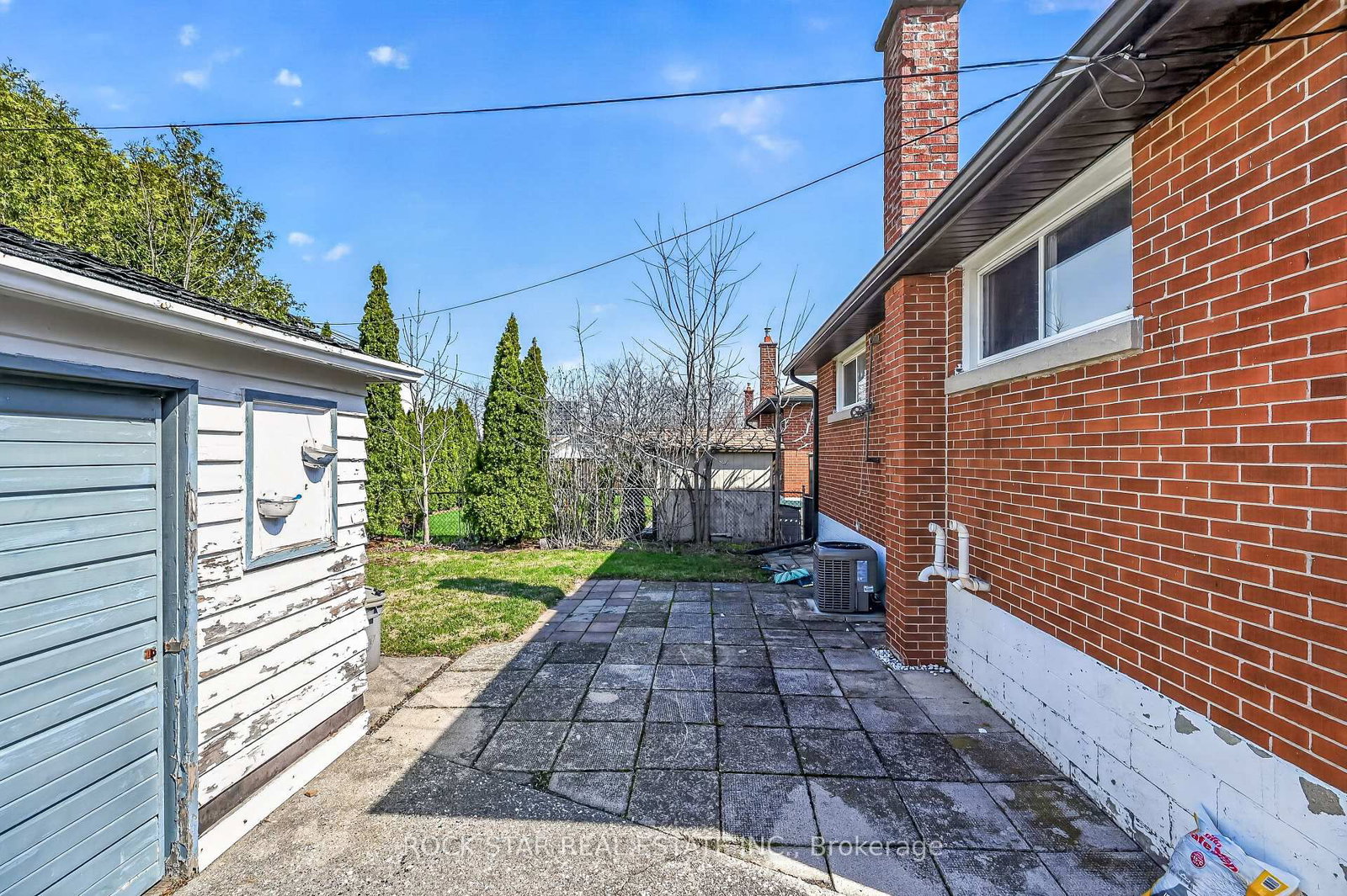 Detached House for sale at 76 Terrace Drive, Hamilton, Ontario, L9A 2Y6 - Balfour - MLS: X12981376