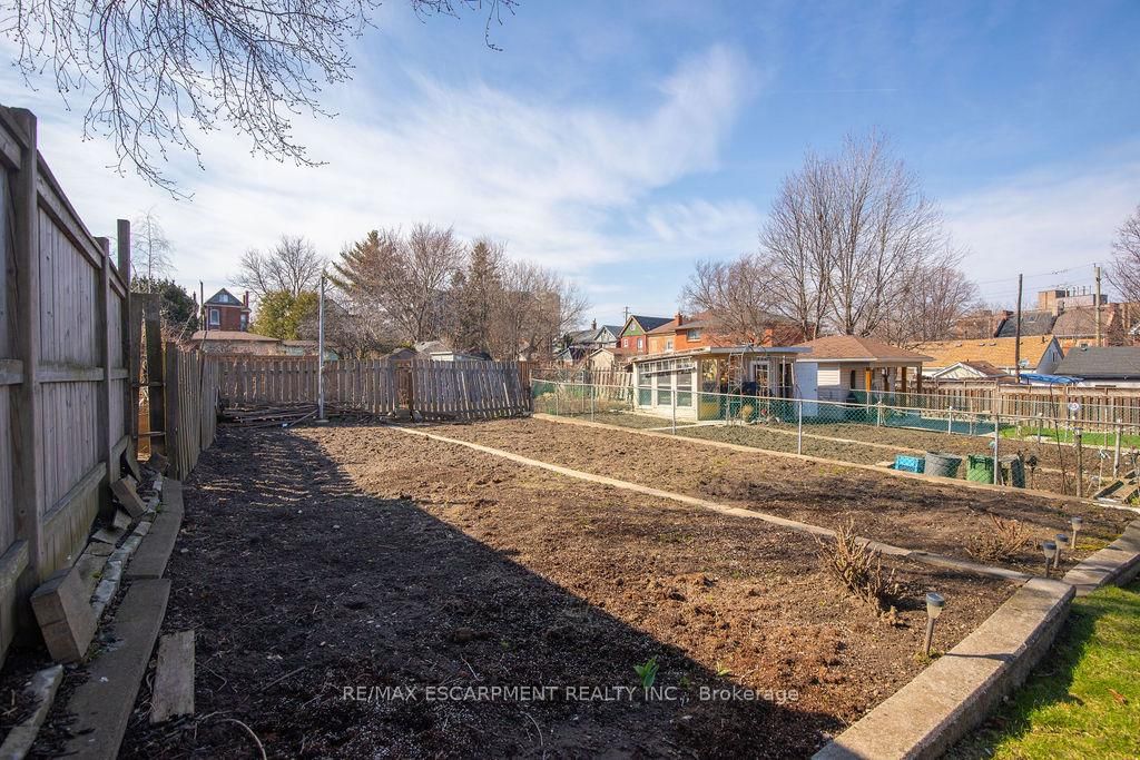 91 Pearl Street N • Hamilton, ON photo 15