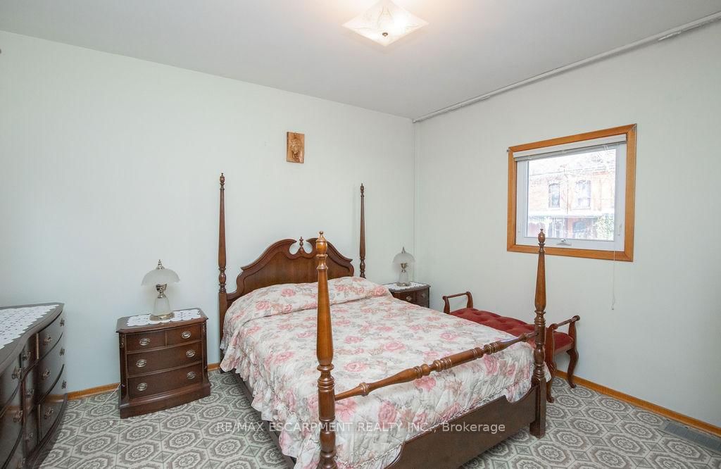 91 Pearl Street N • Hamilton, ON photo 18