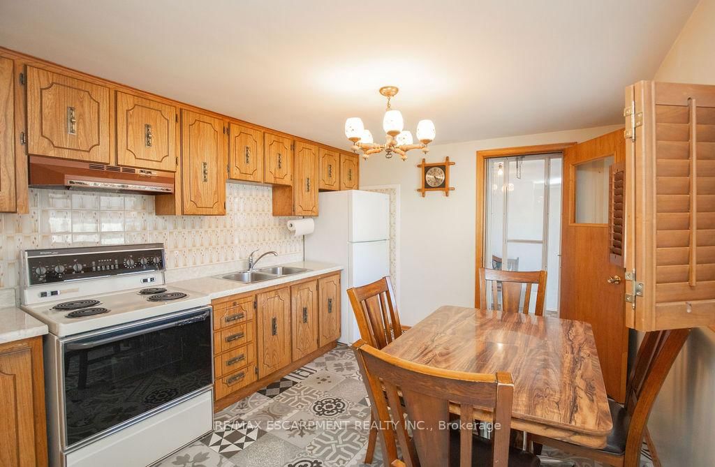 91 Pearl Street N • Hamilton, ON photo 7