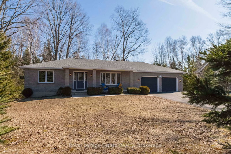 21 Sauble Woods Cres, South Bruce Peninsula, N0H 2G0 | Image 3