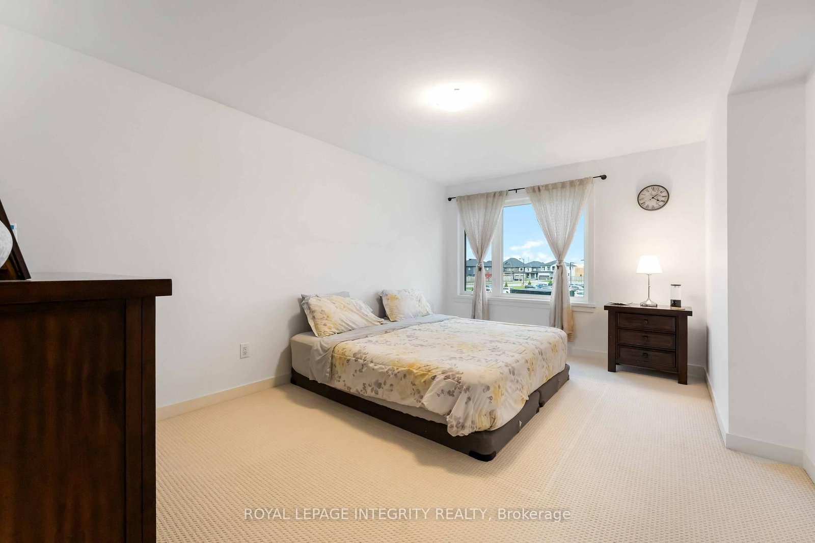 221 Finsbury Avenue - Photo 24