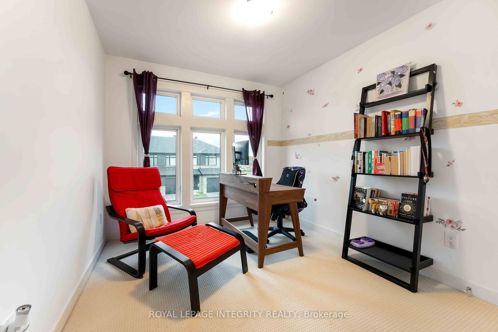 221 Finsbury Avenue - Photo 32