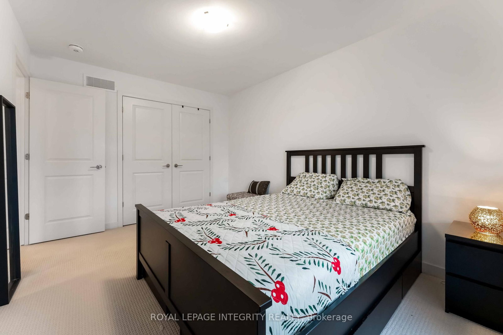 221 Finsbury Avenue - Photo 35