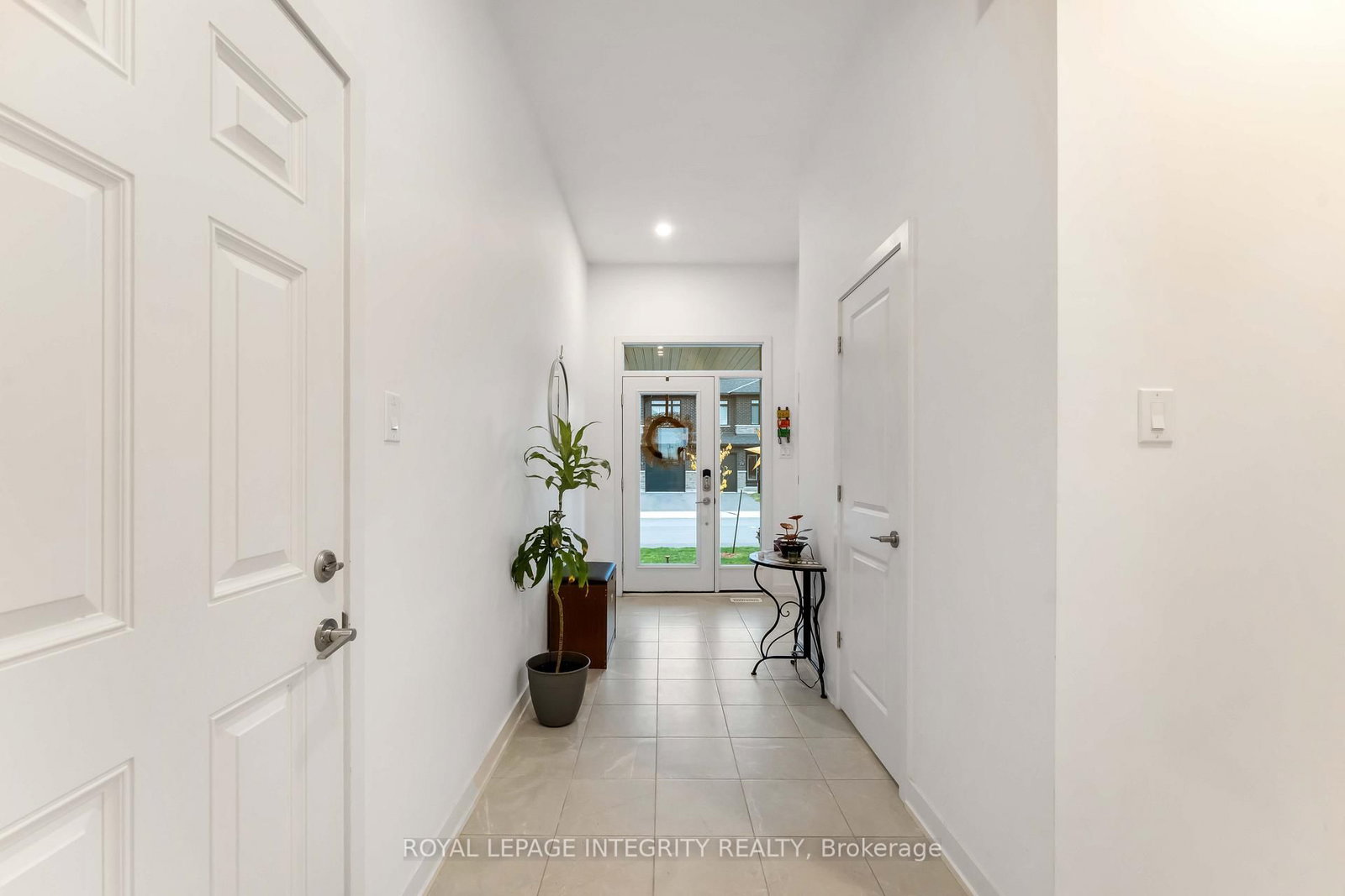 221 Finsbury Avenue - Photo 4